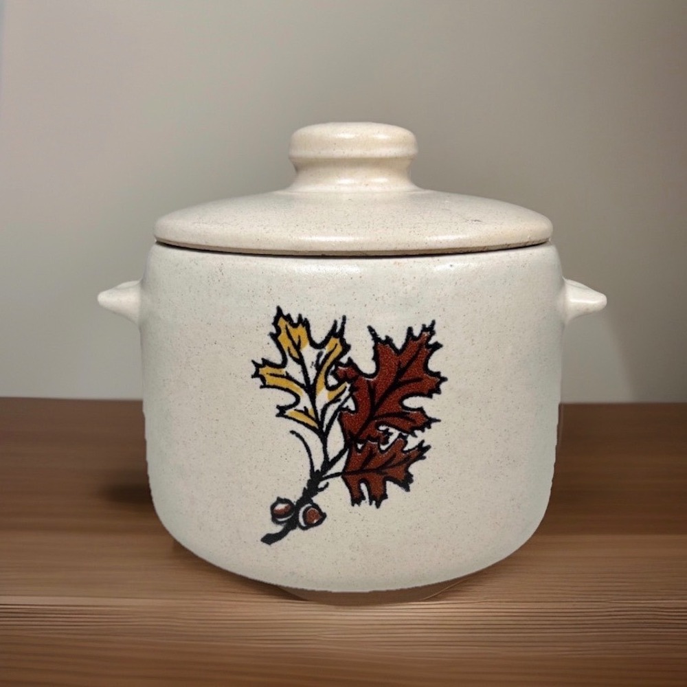 West Bend Stoneware Bean Pot Lidded Crock Autumn Leaf Acorn Speckled Cream USA
